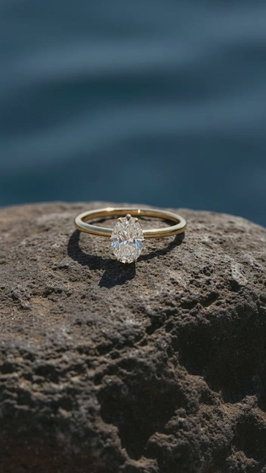 18k Gold Oval Diamond Ring（Hailey Bieber's choice）